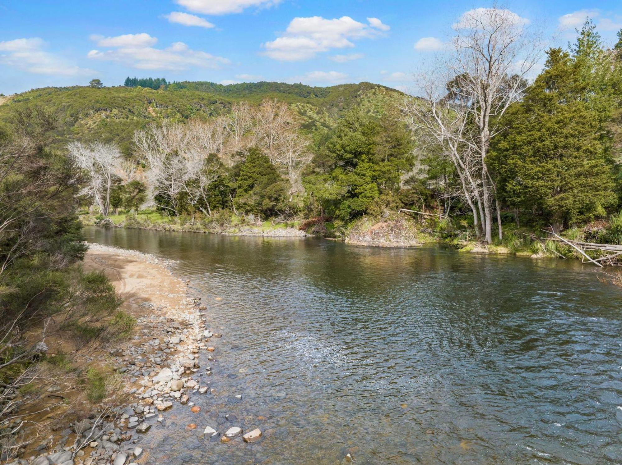 River Valley Escapes *